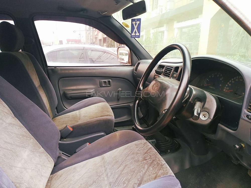 Toyota Hilux 1999 for Sale in Rawalpindi Toyota Hilux 1999 for Sale in Rawalpindi Image-8