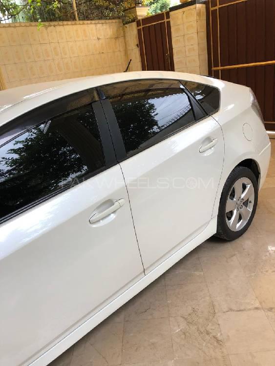 Toyota Prius 2014 for Sale in Peshawar Toyota Prius 2014 for Sale in Peshawar Image-12