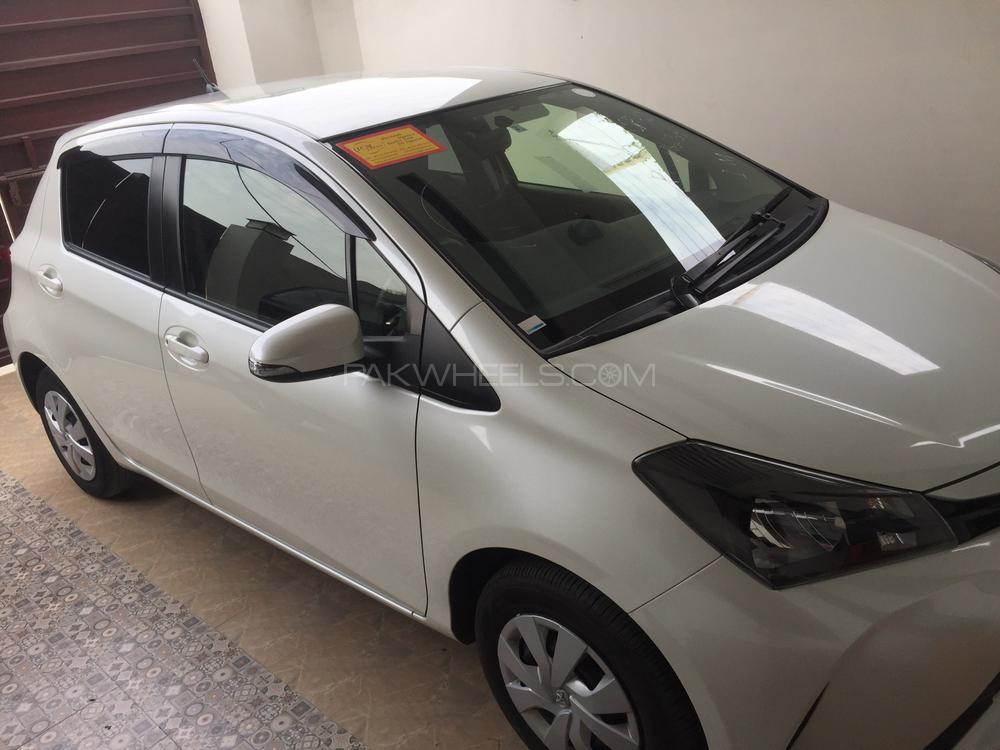 Toyota Vitz 2016 for Sale in Sialkot Toyota Vitz 2016 for Sale in Sialkot Image-19