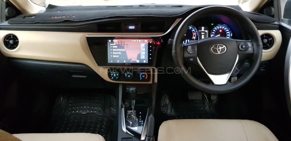 Toyota Corolla 2018 for Sale in Karachi Toyota Corolla 2018 for Sale in Karachi Image-5