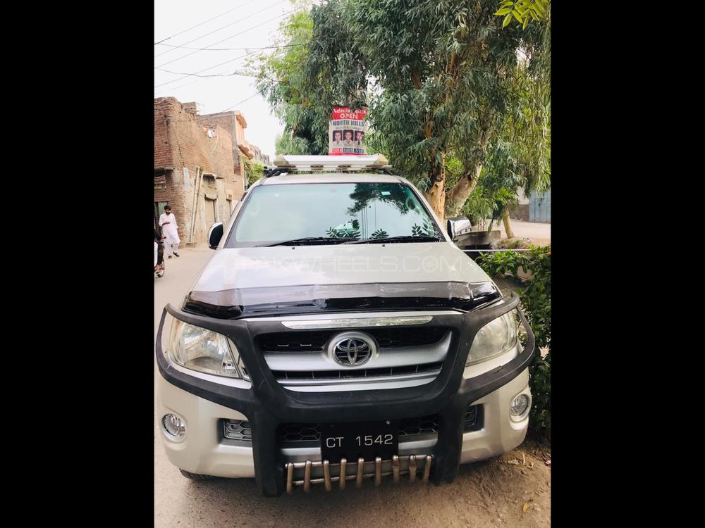 Toyota Pickup 2010 for Sale in Islamabad Image-1