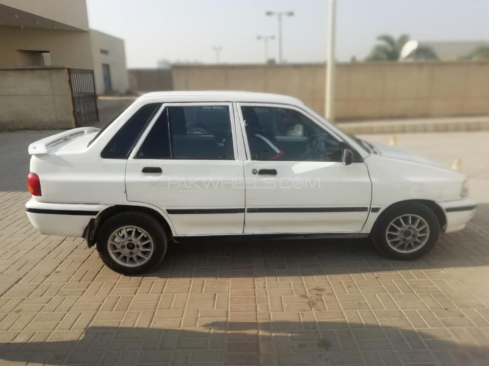کلاسک کارز دیگر 2004 for Sale in کراچی کلاسک کارز دیگر 2004 for Sale in کراچی Image-5
