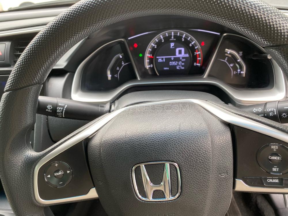 Honda Civic 2017 for Sale in Lahore Honda Civic 2017 for Sale in Lahore Image-6