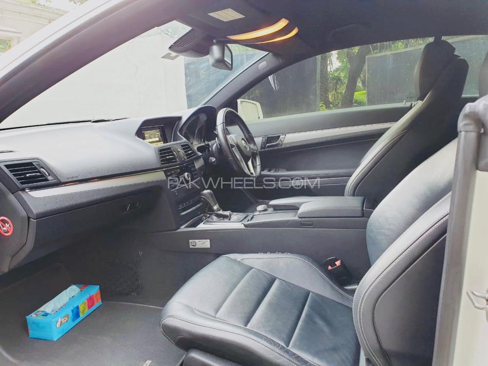 Mercedes Benz E Class Coupe 2012 for Sale in Lahore Mercedes Benz E Class Coupe 2012 for Sale in Lahore Image-2