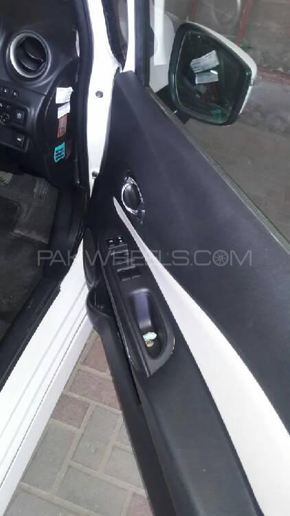 Nissan Note 2016 for Sale in Multan Nissan Note 2016 for Sale in Multan Image-7