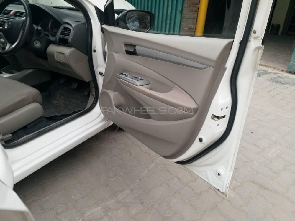 Honda City 2014 for Sale in Lahore Honda City 2014 for Sale in Lahore Image-6