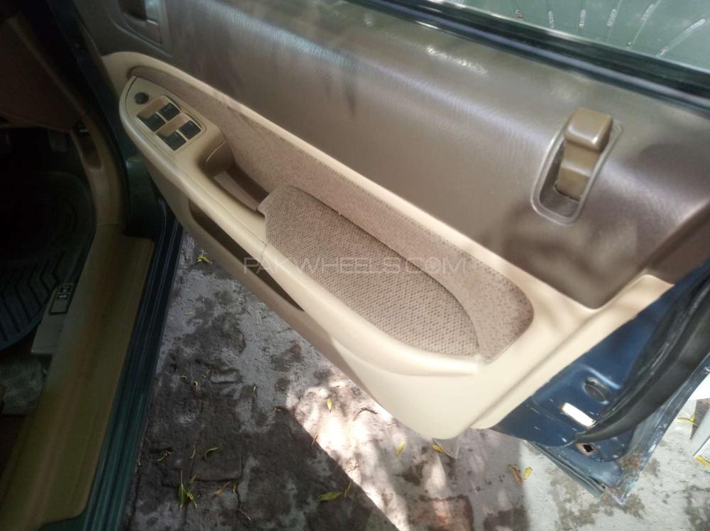 Honda Civic 2004 for Sale in Faisalabad Honda Civic 2004 for Sale in Faisalabad Image-5