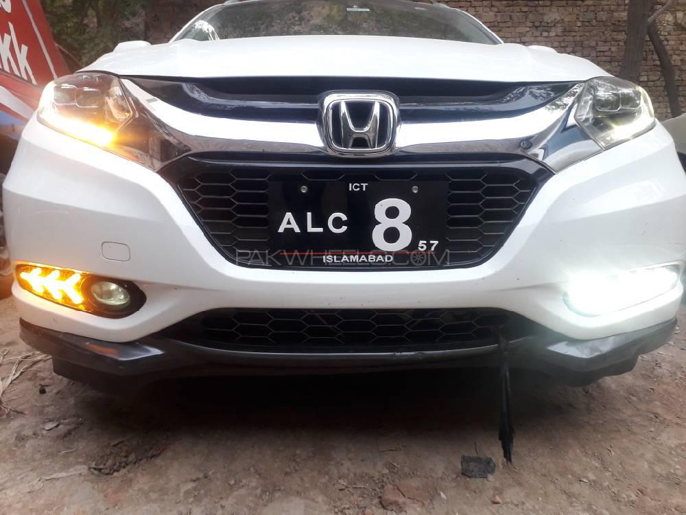Honda Vezel 2014 for Sale in Peshawar Honda Vezel 2014 for Sale in Peshawar Image-5