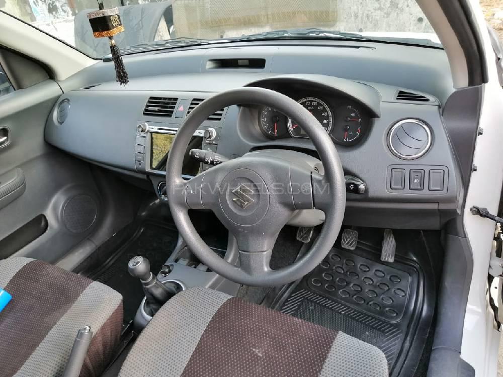 Suzuki Swift 2017 for Sale in Karachi Suzuki Swift 2017 for Sale in Karachi Image-5