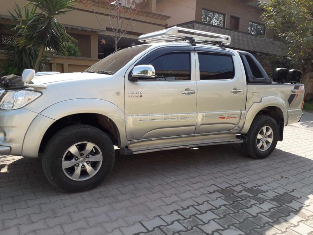 ٹویوٹا ہائیلکس 2004 for Sale in اسلام آباد ٹویوٹا ہائیلکس 2004 for Sale in اسلام آباد Image-3