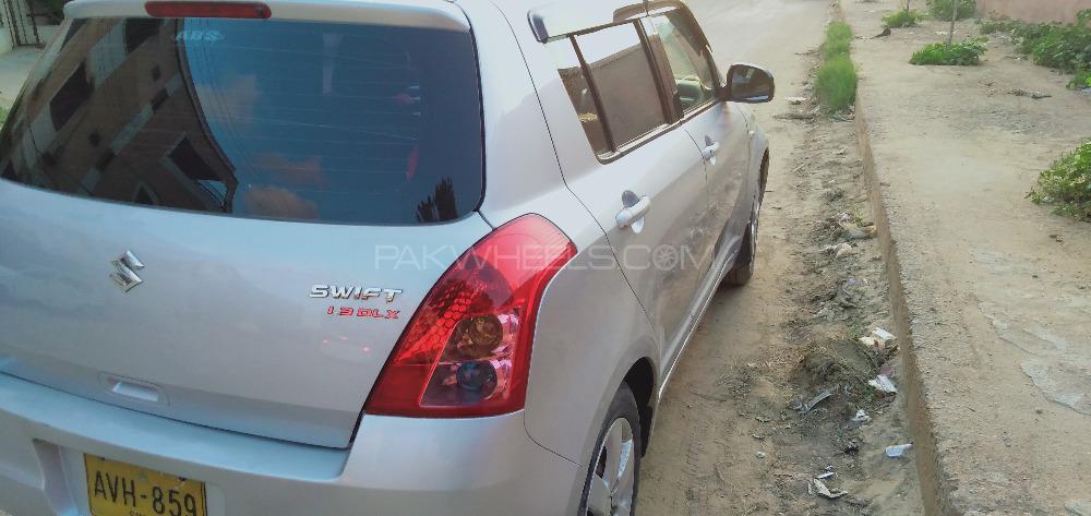 Suzuki Swift 2011 for Sale in Karachi Suzuki Swift 2011 for Sale in Karachi Image-3
