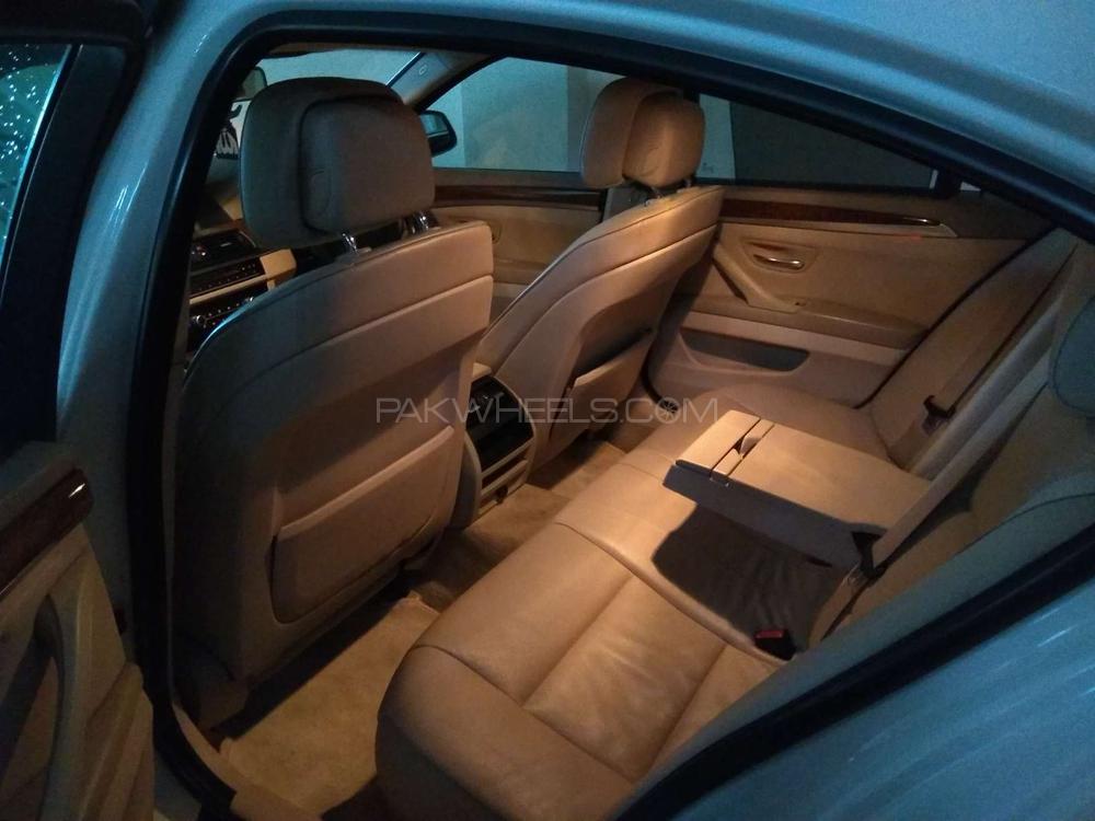 BMW 5 Series 2010 for Sale in Lahore BMW 5 Series 2010 for Sale in Lahore Image-12