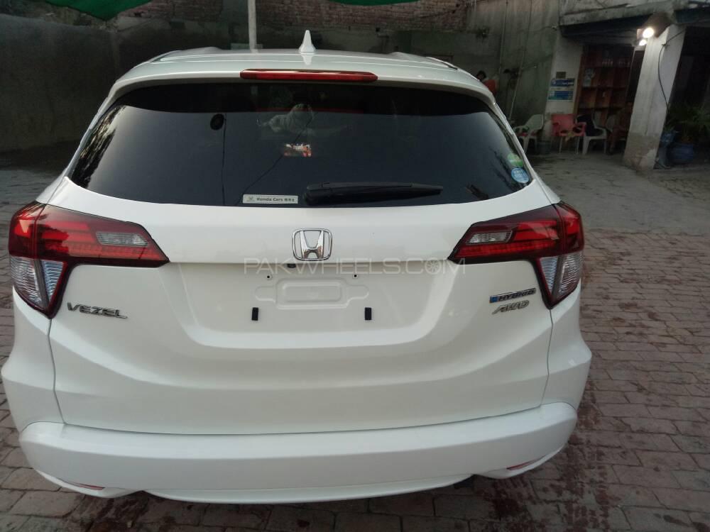 Honda Vezel 2015 for Sale in Faisalabad Honda Vezel 2015 for Sale in Faisalabad Image-6