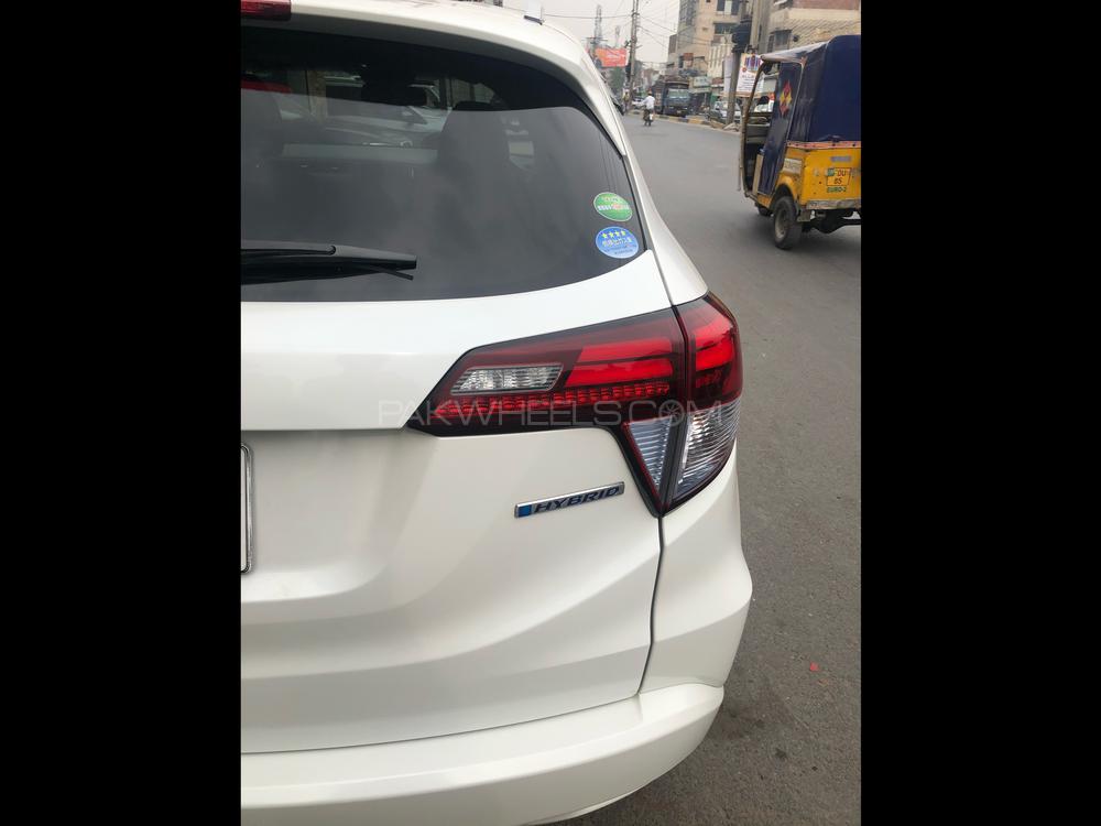 Honda Vezel 2018 for Sale in Faisalabad Honda Vezel 2018 for Sale in Faisalabad Image-2