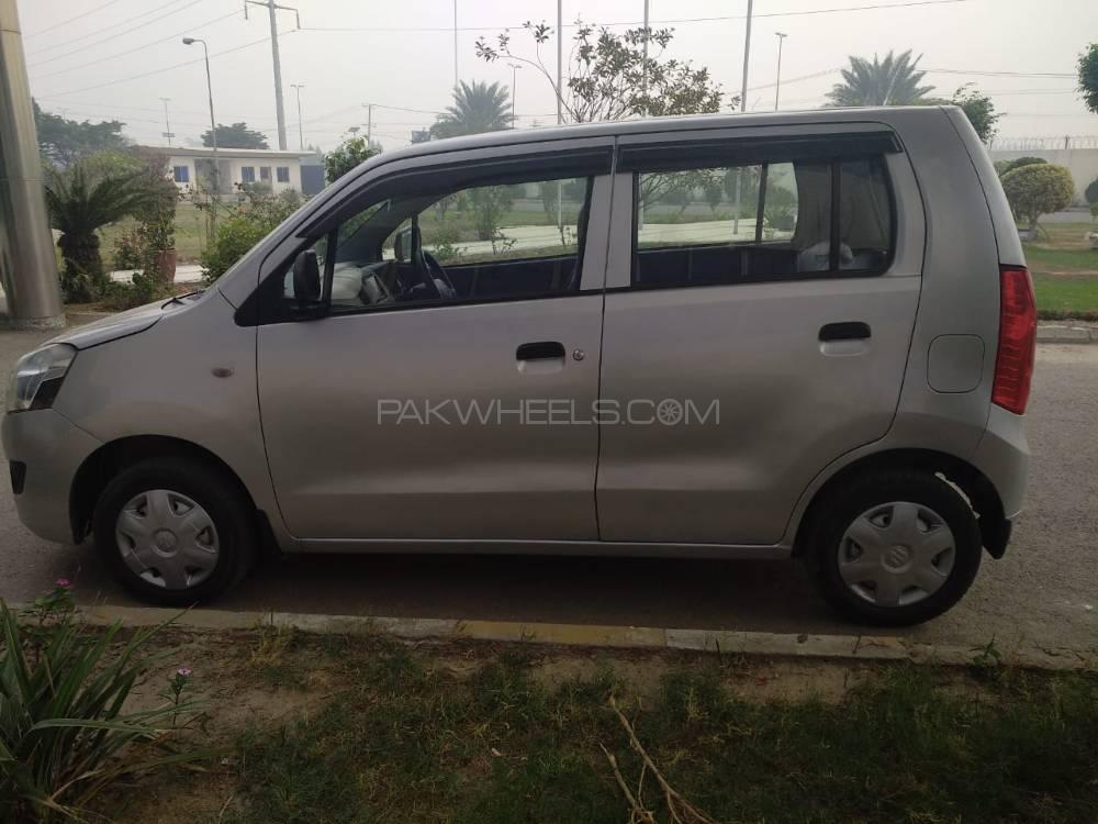 Suzuki Wagon R 2017 for Sale in Lahore Suzuki Wagon R 2017 for Sale in Lahore Image-5