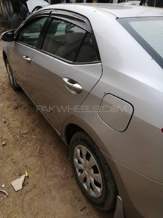 Toyota Corolla 2015 for Sale in Sadiqabad Toyota Corolla 2015 for Sale in Sadiqabad Image-6