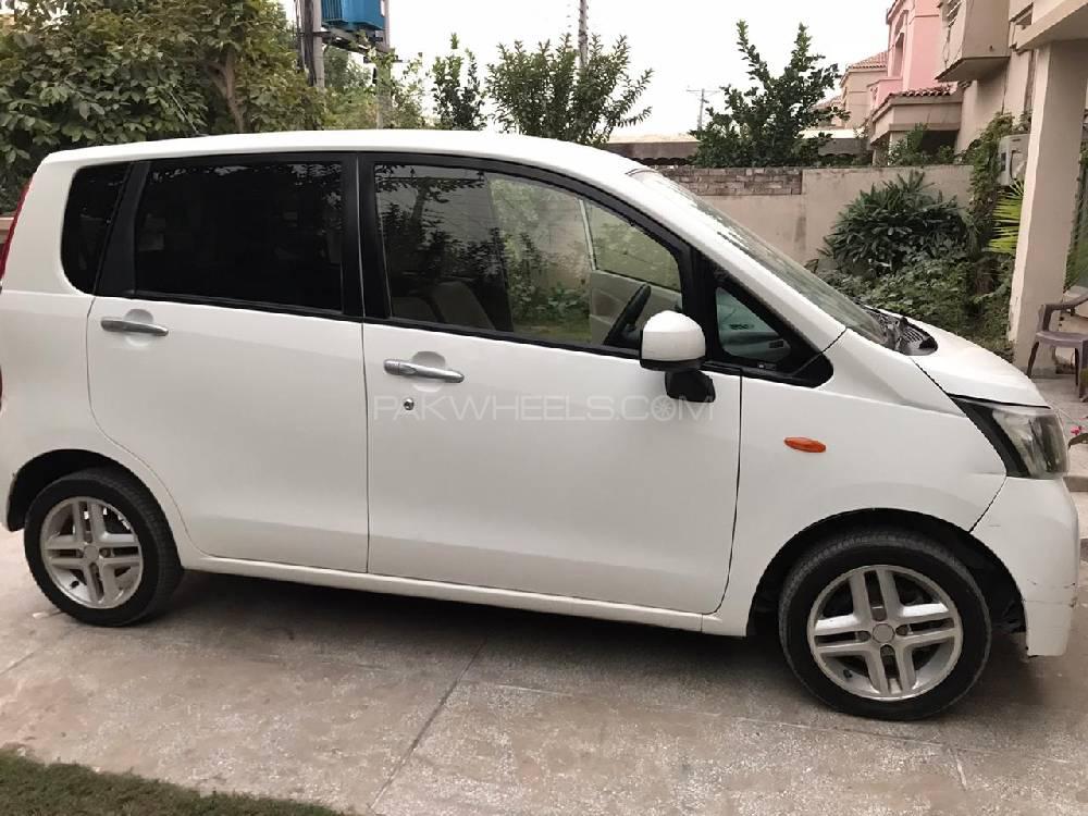 Daihatsu Move 2014 for Sale in Lahore Daihatsu Move 2014 for Sale in Lahore Image-3