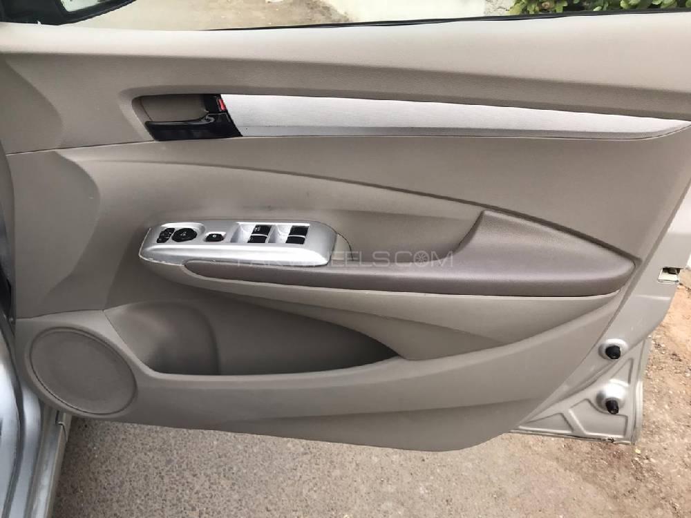 Honda City 2013 for Sale in Karachi Honda City 2013 for Sale in Karachi Image-10