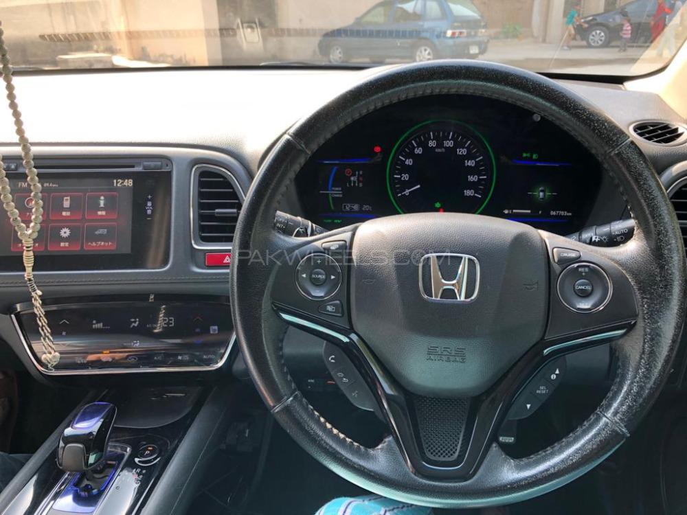 Honda Vezel 2014 for Sale in Islamabad Honda Vezel 2014 for Sale in Islamabad Image-8