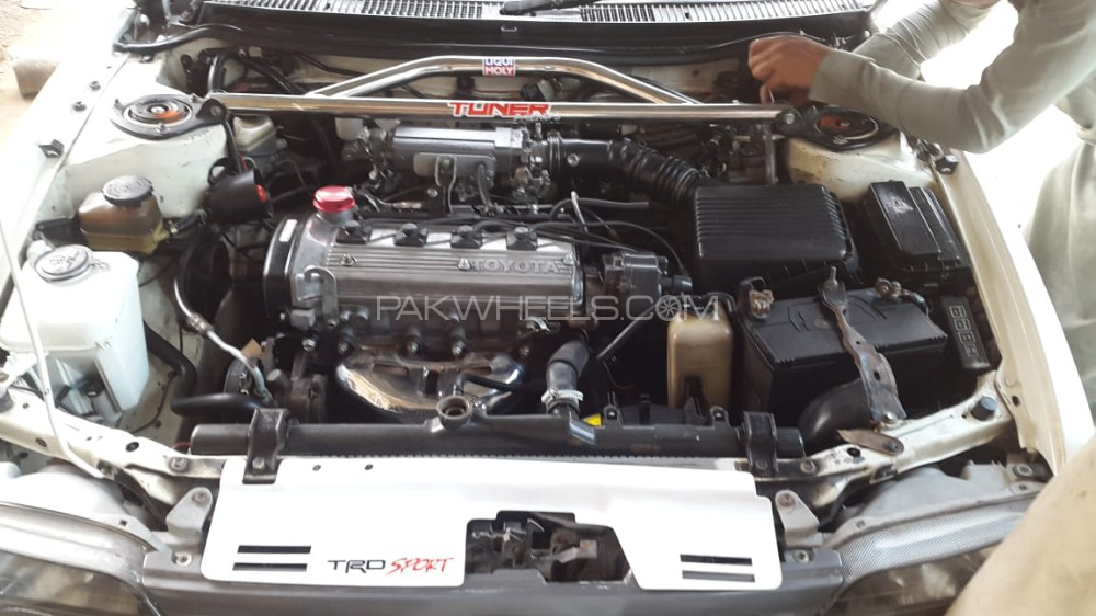 Toyota Corolla - 1998  Toyota Corolla - 1998  Image-2