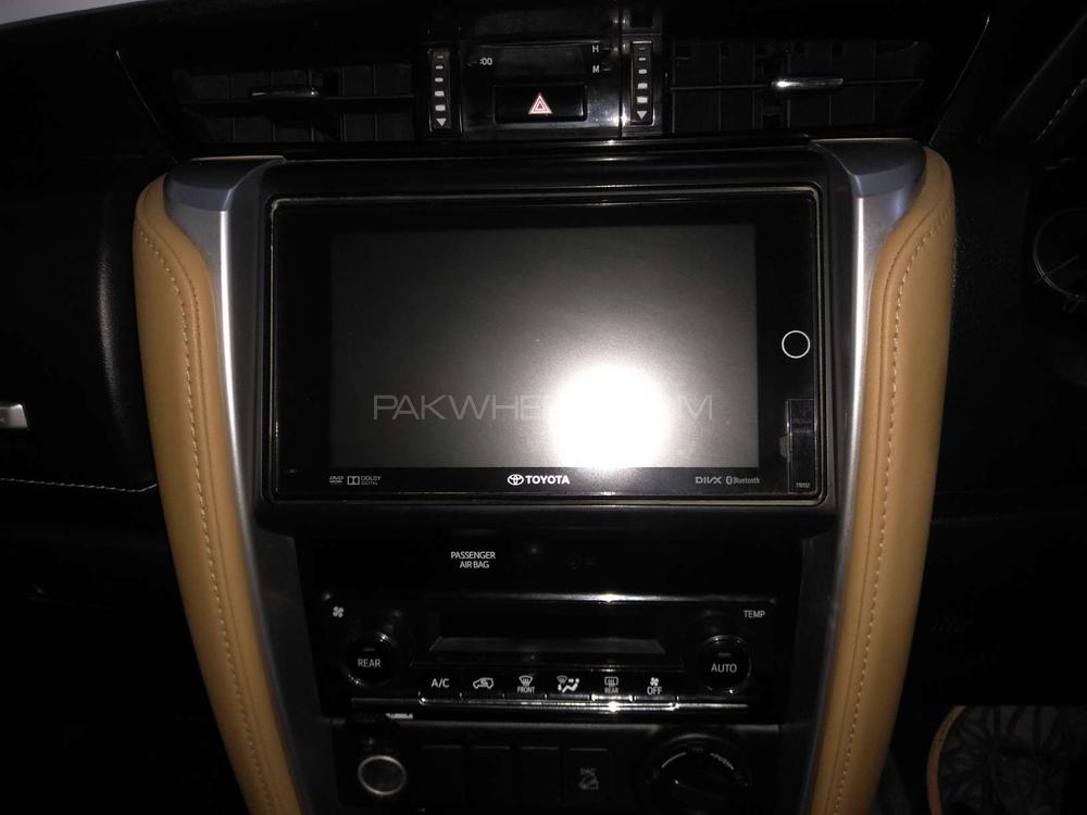 Toyota Fortuner 2018 for Sale in Karachi Toyota Fortuner 2018 for Sale in Karachi Image-4