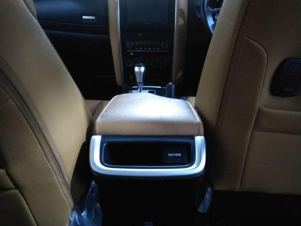 Toyota Fortuner 2018 for Sale in Karachi Toyota Fortuner 2018 for Sale in Karachi Image-14