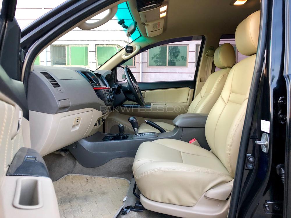 Toyota Fortuner 2013 for Sale in Rawalpindi Toyota Fortuner 2013 for Sale in Rawalpindi Image-12