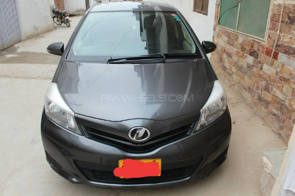 Toyota Vitz 2013 for Sale in Hyderabad Image-1