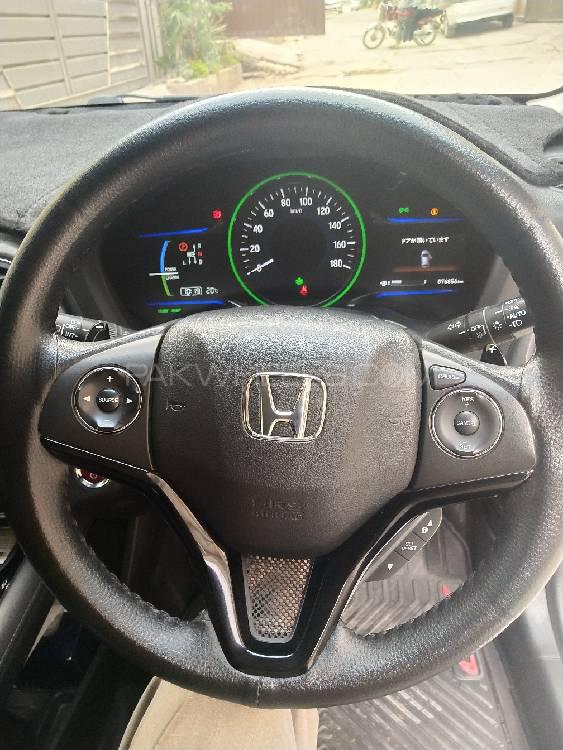 Honda Vezel 2015 for Sale in Rawalpindi Honda Vezel 2015 for Sale in Rawalpindi Image-19