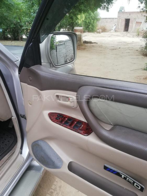 Lexus LX Series 2002 for Sale in Lahore Lexus LX Series 2002 for Sale in Lahore Image-6