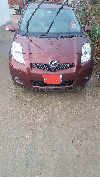Toyota Vitz 2009 for Sale in Malakand Agency Image-1