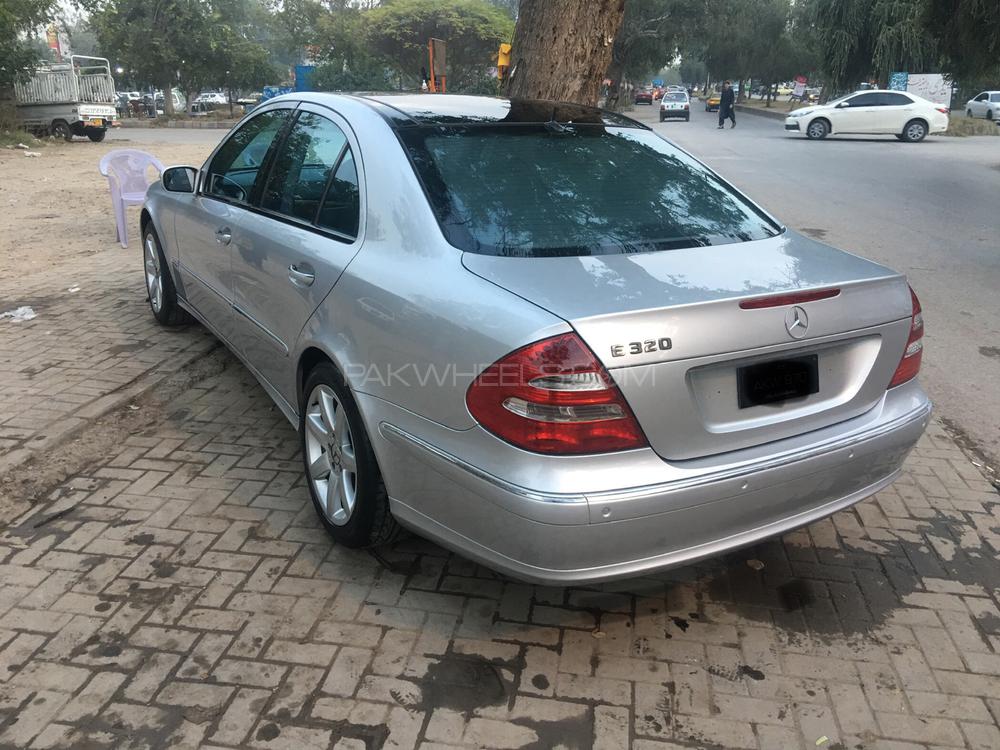 Mercedes Benz E Class 2005 for Sale in Islamabad Mercedes Benz E Class 2005 for Sale in Islamabad Image-3
