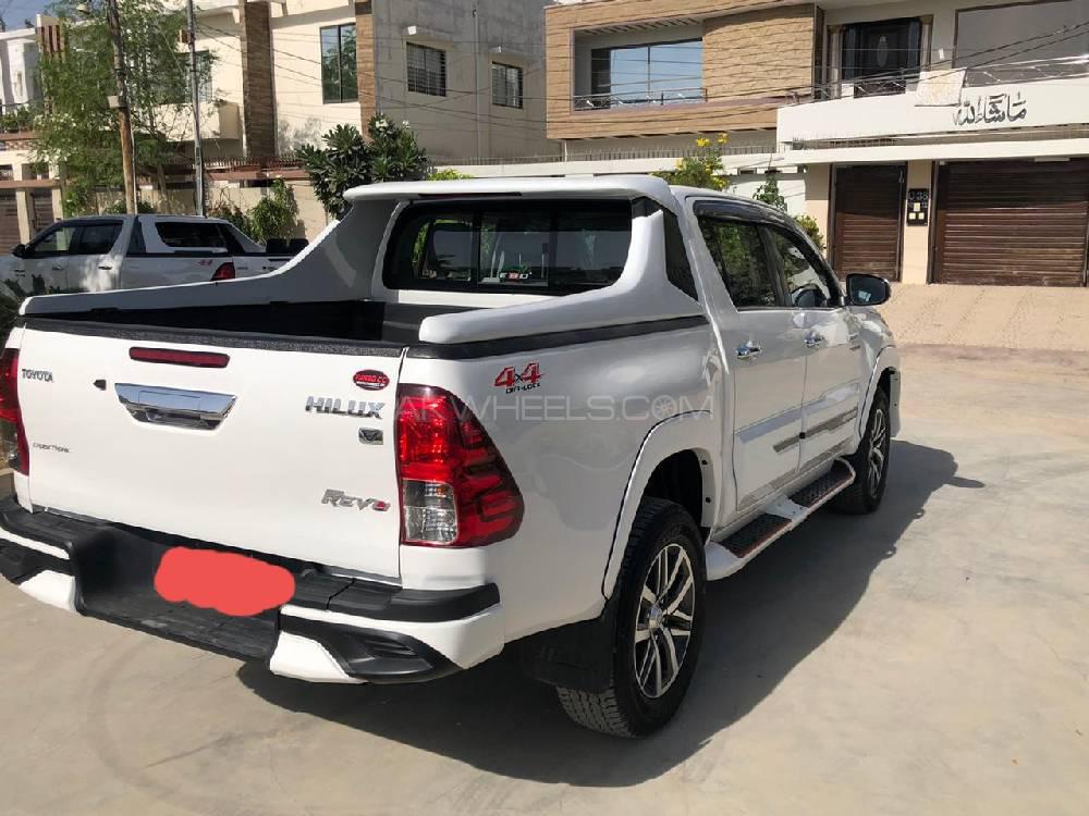 Toyota Hilux 2018 for Sale in Karachi Toyota Hilux 2018 for Sale in Karachi Image-7
