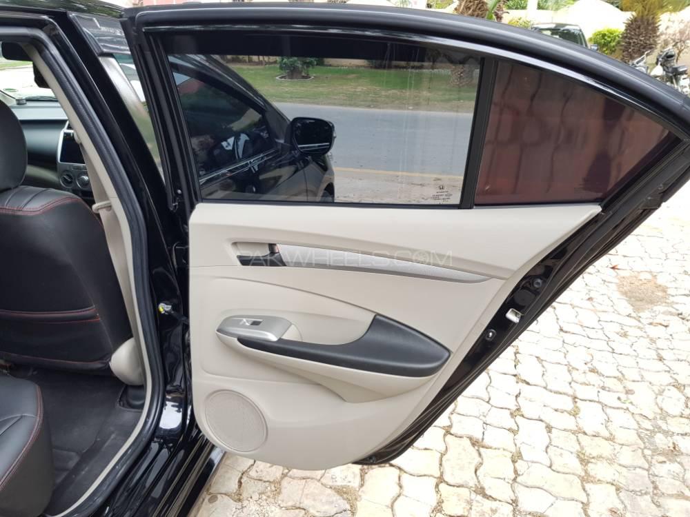 Honda City 2018 for Sale in Sialkot Honda City 2018 for Sale in Sialkot Image-15