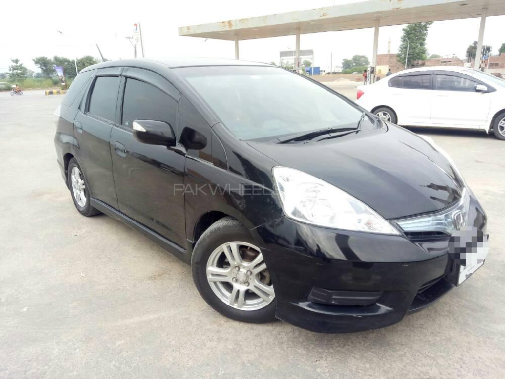 Honda Fit 2011 for Sale in Sahiwal Image-1