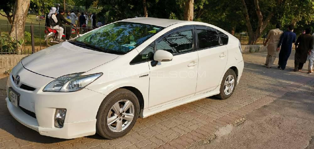 ٹویوٹا پریوس 2010 for Sale in لاہور ٹویوٹا پریوس 2010 for Sale in لاہور Image-2