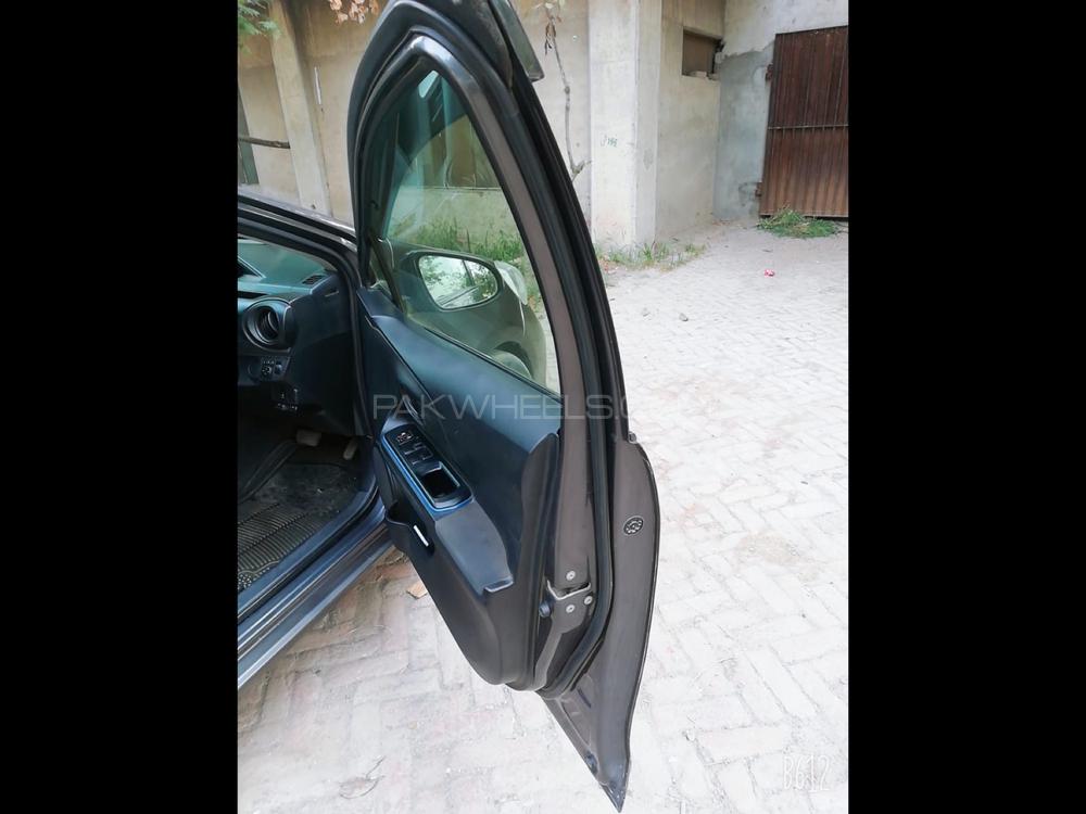 Toyota Aqua 2013 for Sale in Sargodha Toyota Aqua 2013 for Sale in Sargodha Image-8
