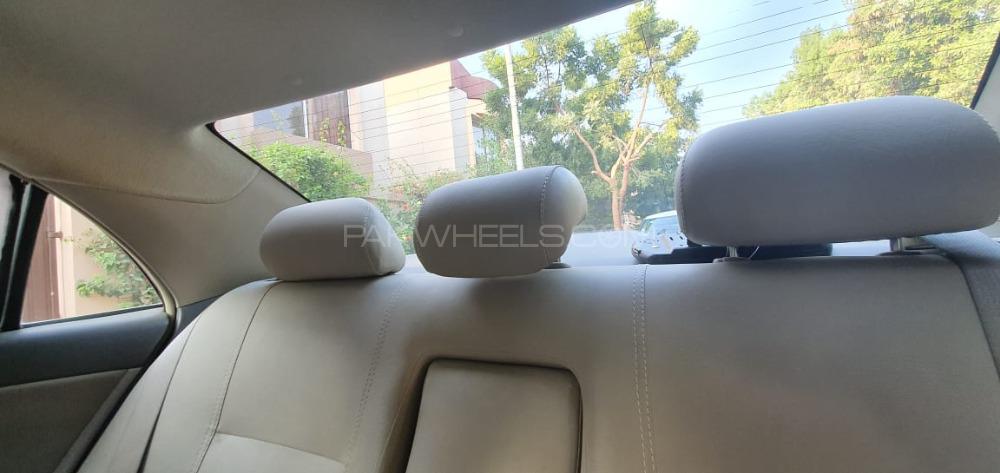 Toyota Corolla 2010 for Sale in Karachi Toyota Corolla 2010 for Sale in Karachi Image-10