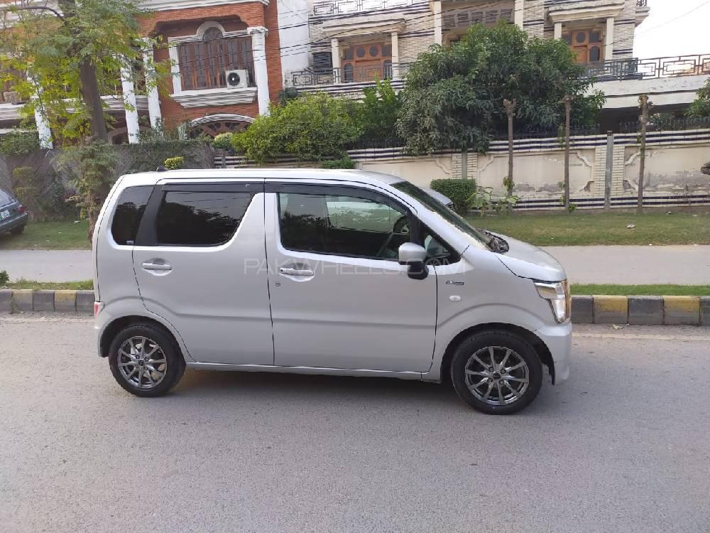 Suzuki Wagon R 2017 for Sale in Lahore Suzuki Wagon R 2017 for Sale in Lahore Image-2