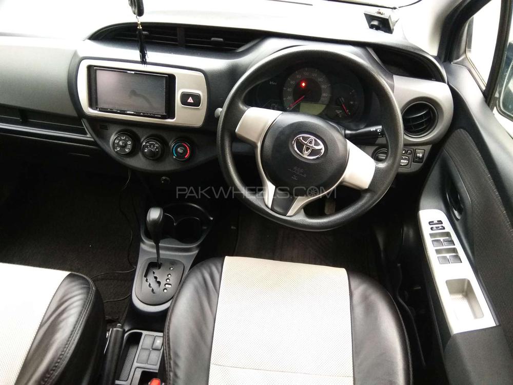 Toyota Vitz 2015 for Sale in Lahore Toyota Vitz 2015 for Sale in Lahore Image-5