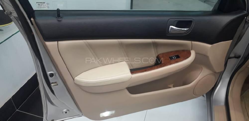 Honda Accord 2006 for Sale in Multan Honda Accord 2006 for Sale in Multan Image-7