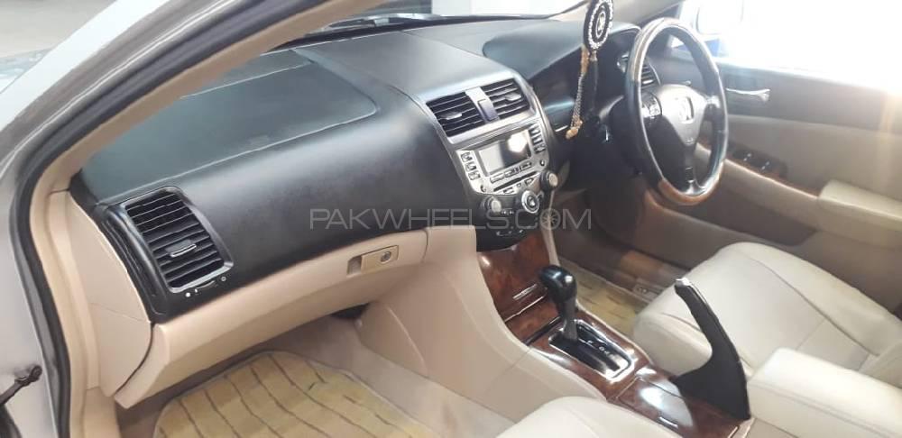 Honda Accord 2006 for Sale in Multan Honda Accord 2006 for Sale in Multan Image-18
