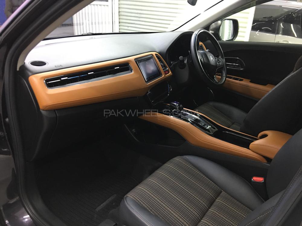 Honda Vezel 2014 for Sale in Rawalpindi Honda Vezel 2014 for Sale in Rawalpindi Image-6