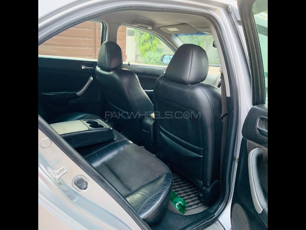 Honda Accord 2005 for Sale in Lahore Honda Accord 2005 for Sale in Lahore Image-8