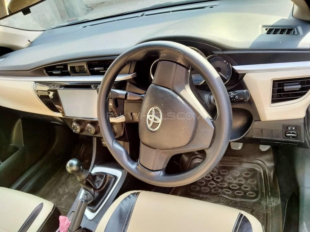 Toyota Corolla 2016 for Sale in Bhakkar Toyota Corolla 2016 for Sale in Bhakkar Image-5
