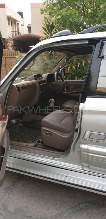 Toyota Prado 2001 for Sale in Lahore Toyota Prado 2001 for Sale in Lahore Image-12