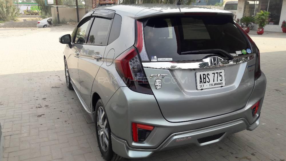 Honda Fit 2013 for Sale in Islamabad Honda Fit 2013 for Sale in Islamabad Image-4