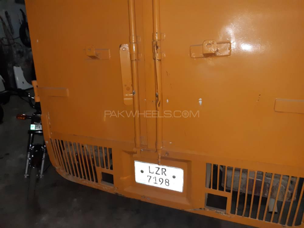 Hyundai Shehzore 2005 for Sale in Lahore Hyundai Shehzore 2005 for Sale in Lahore Image-7