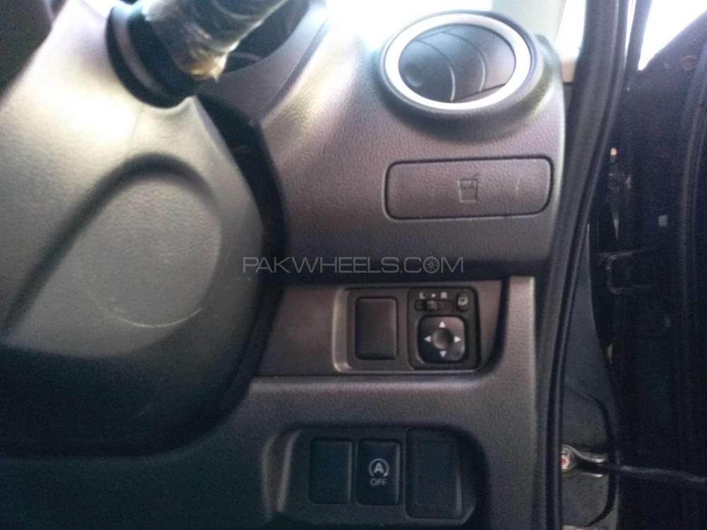 Nissan Dayz Highway Star 2013 for Sale in Karachi Nissan Dayz Highway Star 2013 for Sale in Karachi Image-9
