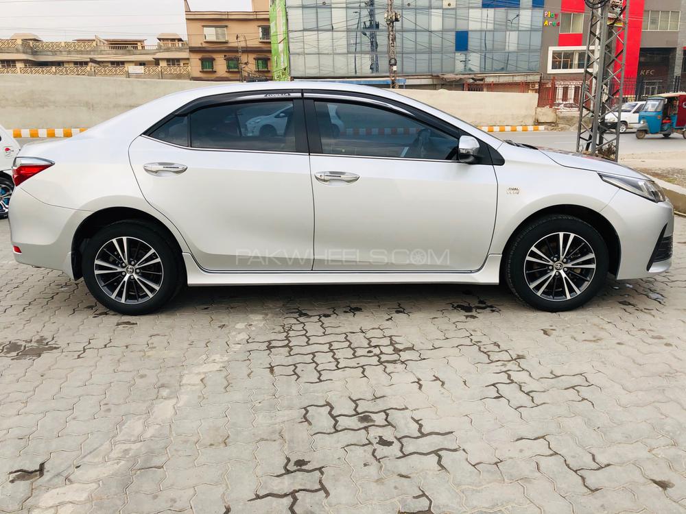 Toyota Corolla 2017 for Sale in Peshawar Toyota Corolla 2017 for Sale in Peshawar Image-8